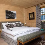 Hotel Between 3*