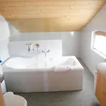 Hotel Between 3*