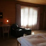 Hotel Between Chamoson