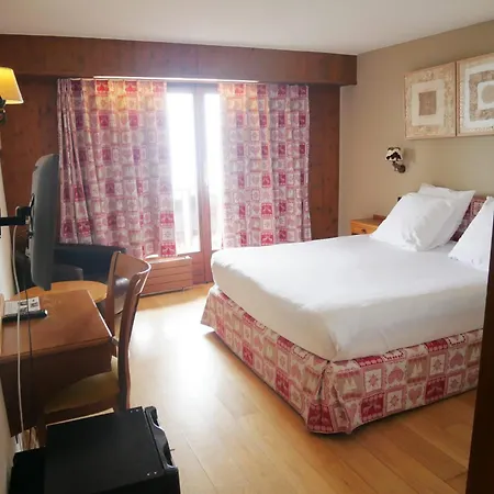 Between Boutique Hotel