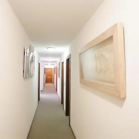 Between 酒店 Chamoson