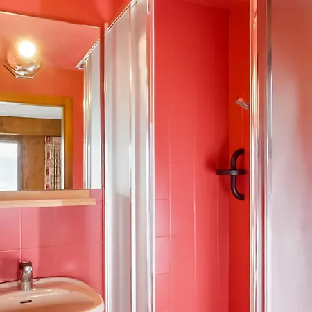 酒店 Between Chamoson