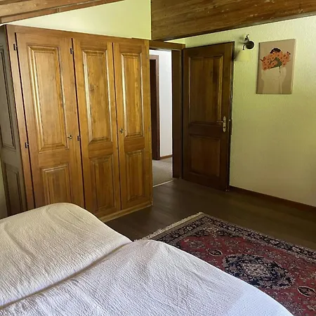 Hotel Between Chamoson