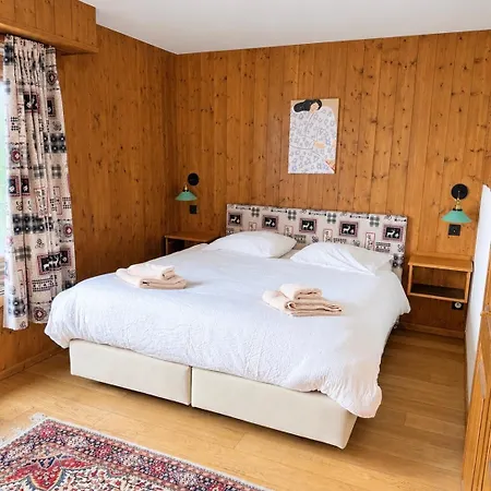 Hotel Between
