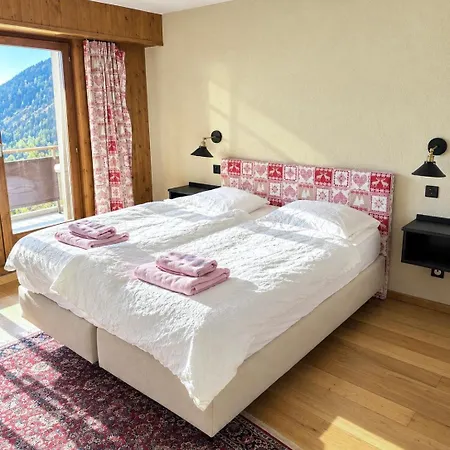 Hotel Between Chamoson