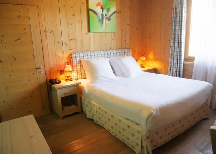 Otel Between