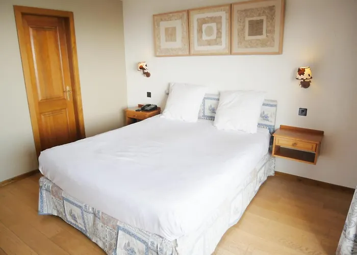 Hotel Between Chamoson