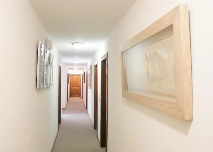 Between Hotel Chamoson