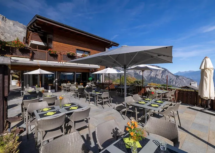 Hotel Between Chamoson